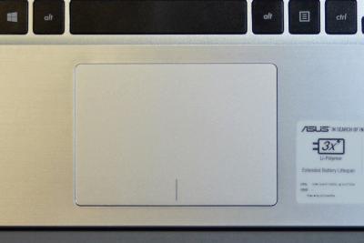 asus-x302la-trackpad.jpg